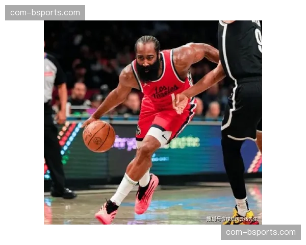 伦纳德复出砍下23分5助攻 快船命中17记三分大胜鹈鹕止连败 伦纳德复出砍下23分5助攻 快船命中17记三分大胜鹈鹕止连败